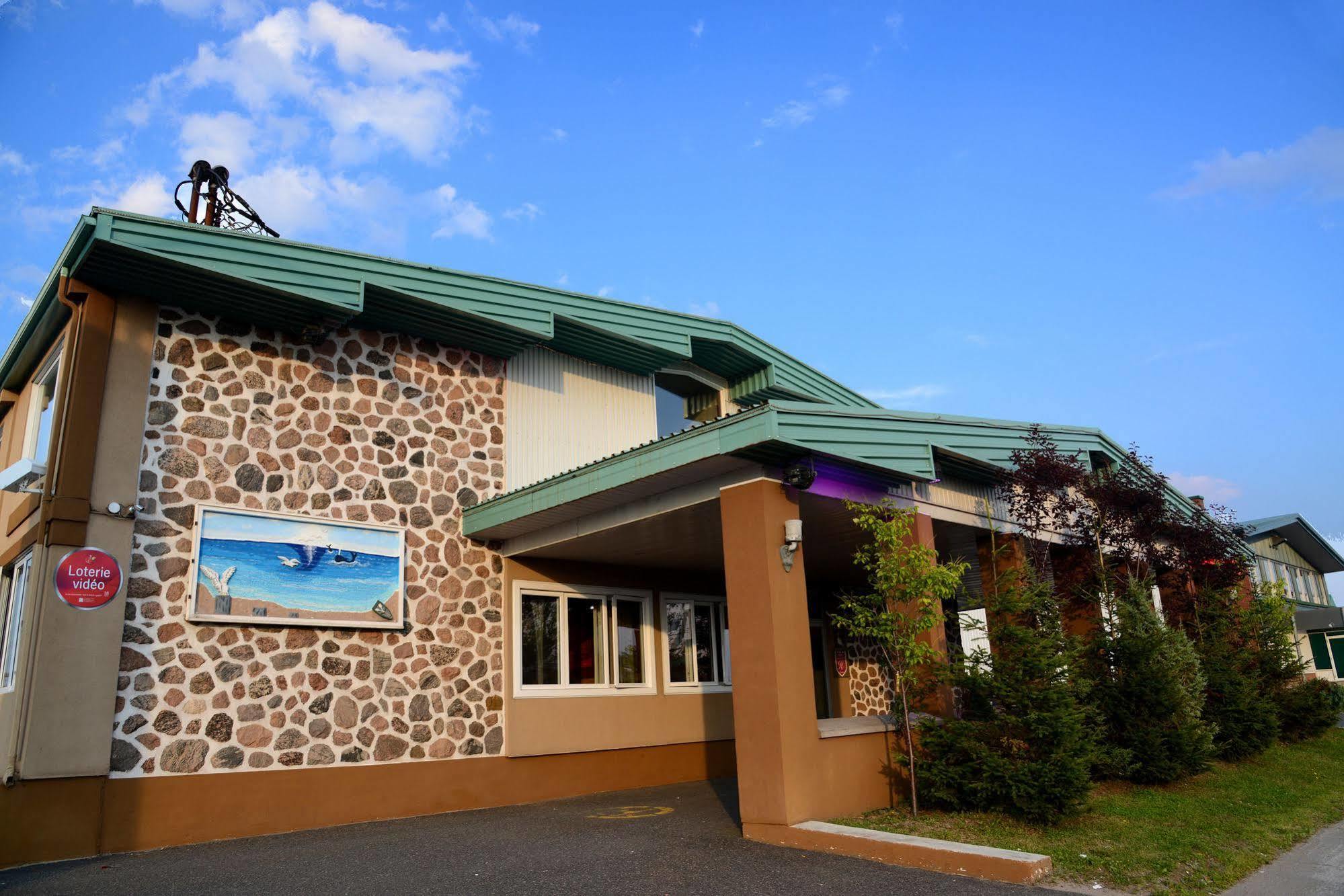 Hotel Les Mouettes Sept-Îles Exterior foto